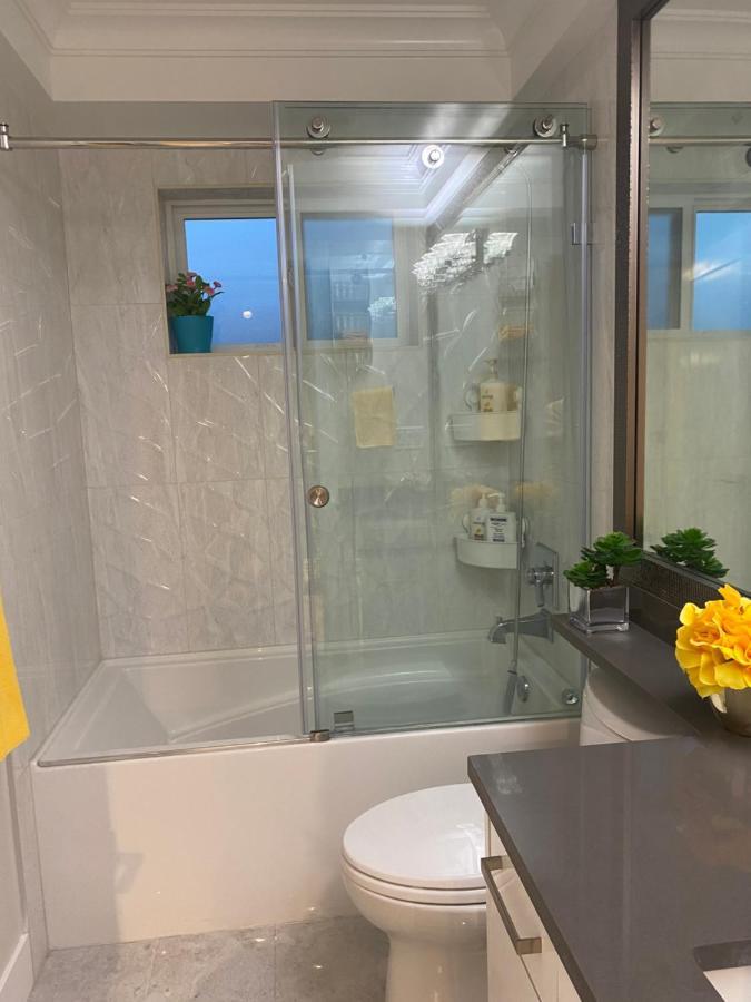 Six Minutes To Rupert Station Bed & Breakfast Vancouver Ngoại thất bức ảnh